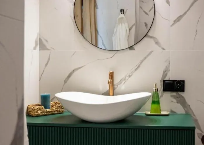 Apartment The Final Countdown